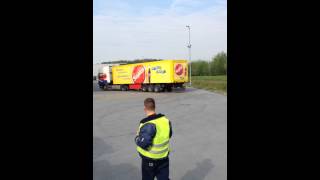 Talentfreier LKW Fahrer [upl. by Shih]