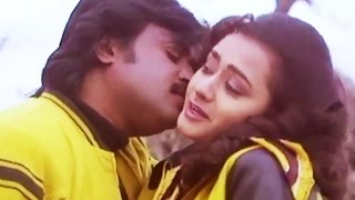 Pethu Eduthavathan HD  Rajinikanth  Velaikaran 1987 Tamil Classic Song பெத்து எடுத்தவத்தான் [upl. by Annaierb]