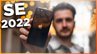 ¿ESTO TIENE SENTIDO iPhone SE 2022 primeras impresiones [upl. by Jozef]