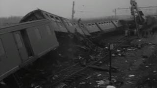 Treinramp bij Harmelen 1962 [upl. by Brandwein695]