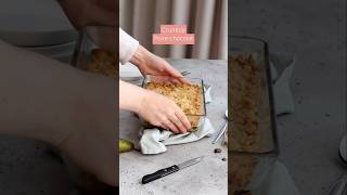 Crumble poire et chocolat 🍫  Recette [upl. by Sitelc]