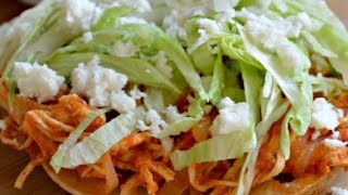 cómo hacer tostadas de tinga [upl. by Attennod904]