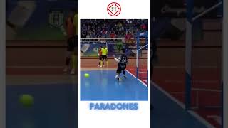 💪 Tremenda la doble parada de diegoportero90 portero del Valdepeñas futsal [upl. by Ramraj]