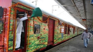 DURONTO EXPRESS Train Announcement at Mughalsarai Junction Railway Station [upl. by Lupien]