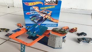 A PISTA HOT WHEELS COM LANÇADOR DE MÍSSIL SECRETO [upl. by Yenobe245]