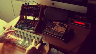 55  Bleeps and Bass  Korg Volca Drum Roland S1 Torso T1 [upl. by Ennaeed]