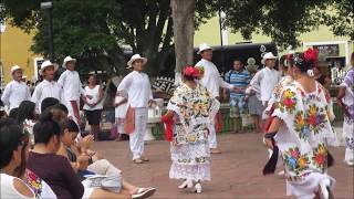 Danse mexicaine à Valladolid [upl. by Tansey]