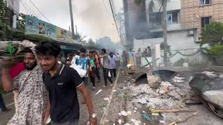 ফেনী ২ আসনের এমপি নিজাম উদ্দিন হাজারির বাড়ির সব নিয়ে যাচ্ছে জনতা [upl. by Coppock]