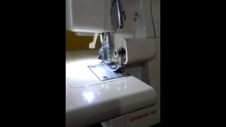 Maquina De Coser Overlock Singer 14sh654 Ultra Lock [upl. by Assetnoc]