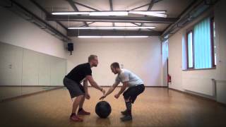 Medizinball WarmUp für Weightlifting und Crossfit  SFTV [upl. by Ardeha]