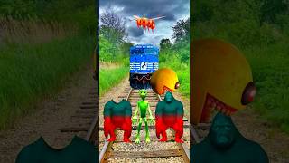 2 gorilla amp dame tu cosita alien vs train driver tom new vfx video funny shorts [upl. by Asante]