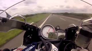 a mas de 300 km por hora loco en moto [upl. by Wolram435]