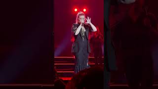 Kelly Clarkson singing Happier Than Ever kellyclarkson [upl. by Wayolle487]