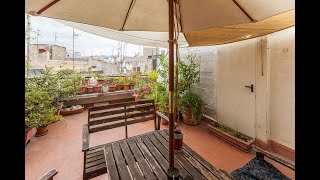 Video Duplex con terraza y ascensor  Ciutat Vella  Barcelona [upl. by Avrenim]