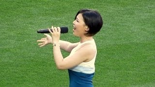 ALi 알리 Cho Yong Jin 조용진 Sings US Nat Anthem at Dodger Stadium 52714 Korean Night [upl. by Edelson]