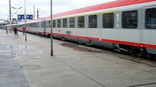 Wien Westbahnhof Ausfahrt ÖBBEC 566 und ÖBBIC 642 mit Zugansagen [upl. by Nahsin992]