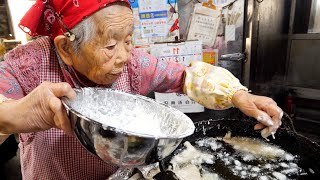 ８７歳スーパーおばあちゃんの超絶天ぷらさばきが炸裂するうどん屋さん丨Japanese Tempura Udon Noodles [upl. by Ranson]