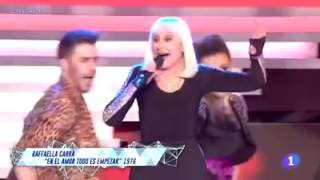 Raffaella Carrà Gala 60 años Tve quotA far lamore comincia tuquot versione spagnola [upl. by Sibylla597]