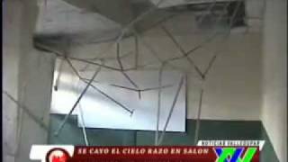 Se cayó el cielo raso del techo en salón de clases del colegio CASD de Valledupar [upl. by Myrt138]