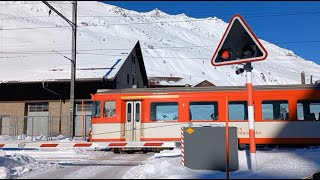 Bahnübergang Hospental CH  Swiss Railroad Crossing [upl. by Ytisahcal667]