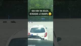 Semua orang yang berada belakang kereta pelatih memandu Semua auto dapat buah quotnyiorquot free 😅😅😅 [upl. by Oznecniv841]