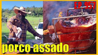 leitão assado inteiro para o almoço de domingo [upl. by Aneelad]