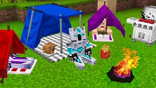 Kita Camping di Tengah Hutan Minecraft Malam Datang [upl. by Atwater479]