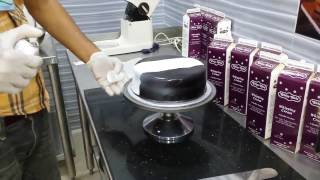 How to make Shiny  Chocolaty amp Creamy cake With Whipy Whip Non Dairy Cream [upl. by Annaya]