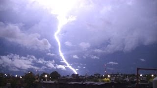 Lluvia de Rayos HD  Gran actividad electrica previa a la tormenta yallueve LlueveEn [upl. by Laundes]