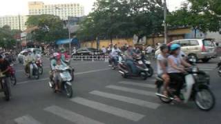 Flood of Motorbikes in Ho Chi Minh City Vietnam ホーチミン市のバイクの洪水 [upl. by Sillig821]