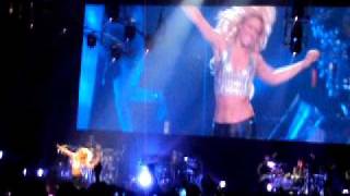 Shakira  Ciega sordomuda pt2 live at Anaheim [upl. by Raphael165]