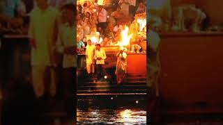 Shree ganga ji ki aarti 🌺🙏🏻🙏🏻🥀🥀 shree ganga ji ki aarti stutas stutas gangaaarti mandir youtub [upl. by Booker]