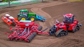 RC Tractors John Deere Case and Fendt at work Siku Farmland in Neumünster Germany [upl. by Naraj]