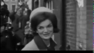 March 26 1962  Jacqueline Kennedy and Lee Radziwill returning to London from Asian Trip [upl. by Queridas]