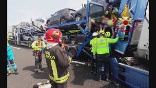 Incidente in A1 due vittime [upl. by Cocke]