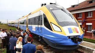 Trenul modernizat D1M Chisinau  Iasi Socola [upl. by Ennayk]