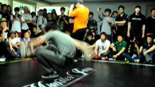 2011 MONSTER JAM KOREA round 16 bboy GATE vs 묘성 [upl. by Allare]