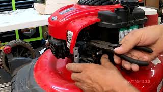 Briggs Plastic carb clean Why was it so sticky  briggsstratton plasticcarb mower [upl. by Schnorr]