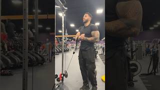 First 635 x 2 with hook grip shorts gymmotivation deadlift backday biceps bodybuilding [upl. by Vareck]