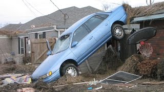 Aug 28 2005 When Hurricane Katrina broke the levees [upl. by Ilime632]