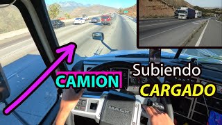 como subir una pendiente con CAMION CARGADO trepar con TRAILER cargado  subir con camion AUTOMATICO [upl. by Hauge]