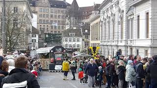 Warten auf Start Fasnacht Basel 2024 [upl. by Llednew]