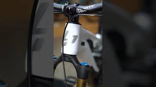 🏆 Leenduro français de référence le VTT Lapierre OVERVOLT GLP SE 2024 [upl. by Erreit451]