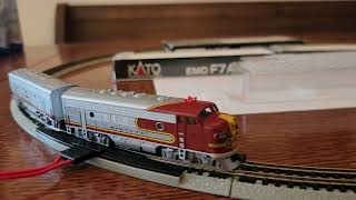 KATO NScale F7 AB Locomotive Set Santa Fe Road 1060404 [upl. by Lael440]