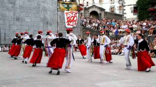 201208120118 Leitzako Dantzariak 2012an herriko festetan 21525 [upl. by Pepin]