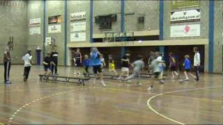 Handbal training  Dribbelen met een bank [upl. by Bryna417]