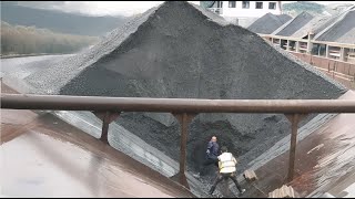 Barge unloading 5000 tons of crushed phosphorite ore  Vlog of work on barge  Relaxing video [upl. by Christianity]