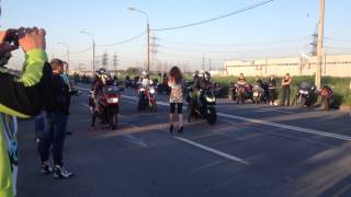 Drag Racing CBR1000F 1992 vs Z1000 2012 [upl. by Hadrian]