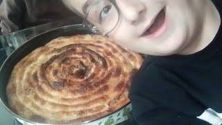 mukbang bosniaque 🇧🇦 pita [upl. by Annoved]