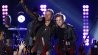 CMTs Crossroads After Show quotDierks Bentley and OneRepublicquot  AfterBuzz TV [upl. by Kirimia]